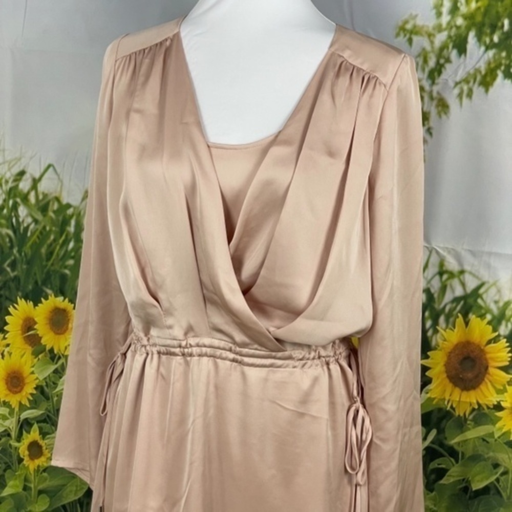 BCBG Bare Pink Long Sleeve Surplice Dress Small - Picture 8 of 13